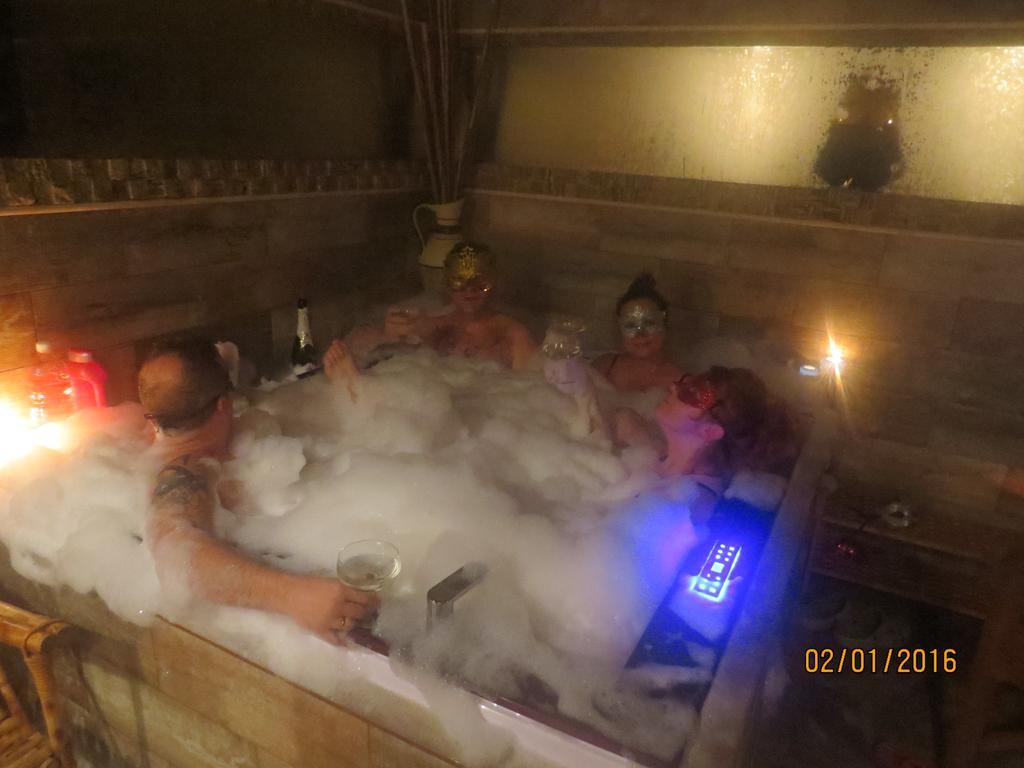 Cudodomek Spa W Mrozach Wielkich Kolo Elku Kültér fotó